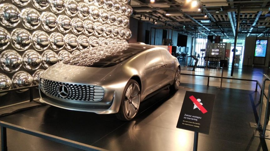 F 015 Luxury in Motion czyli przyszłość wg Mercedesa