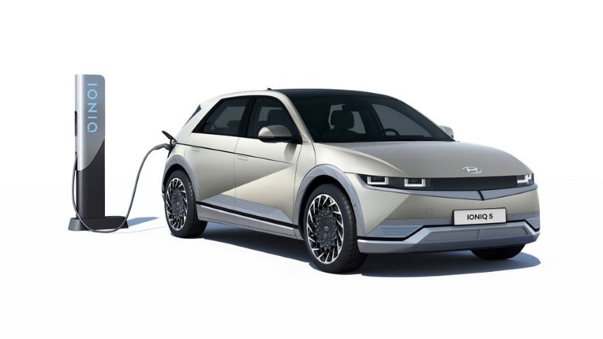 Hyundai IONIQ 5 z tytułem „Samochód Elektryczny Roku”