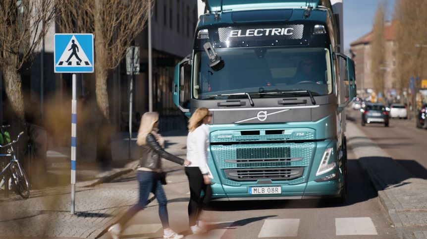 Volvo Trucks wzmacnia systemy bezpieczeństwa