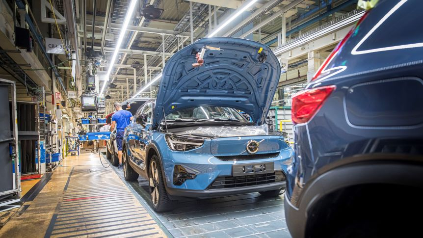 Volvo Cars rozpoczyna produkcję C40 Recharge