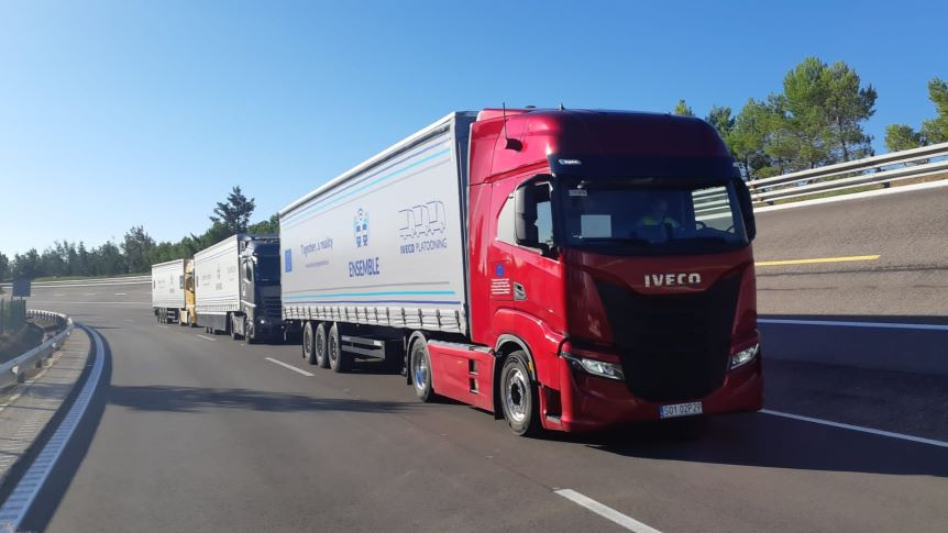 IVECO w konwoju autonomicznych ciężarówek