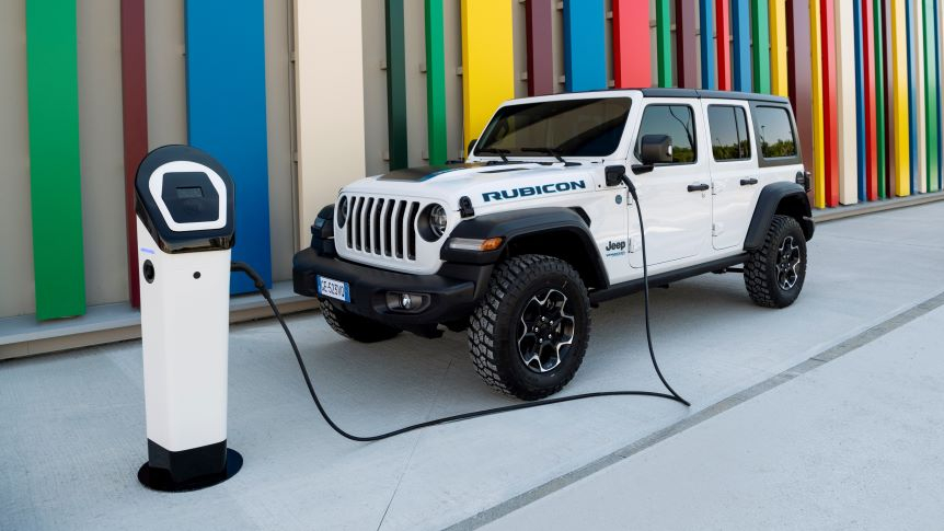 Nowy Jeep Wrangler 4xe plug-in hybrid – nie tylko najmocniejszy