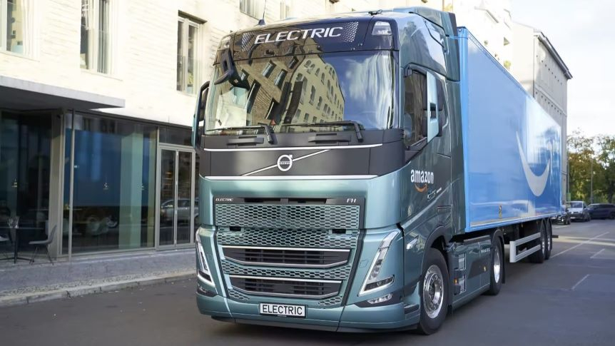 Volvo Trucks: pierwsze ciężarówki ze stali wolnej od paliw kopalnych